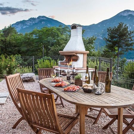 Agriturismo Al Maniero เตรนโต ภายนอก รูปภาพ