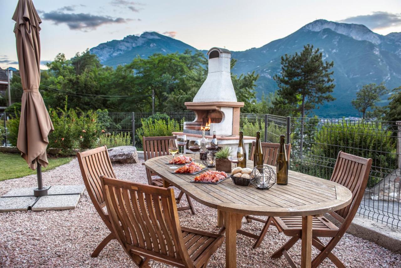 Agriturismo Al Maniero เตรนโต ภายนอก รูปภาพ