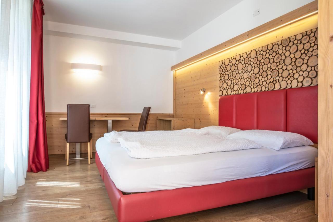 Agriturismo Al Maniero เตรนโต ภายนอก รูปภาพ