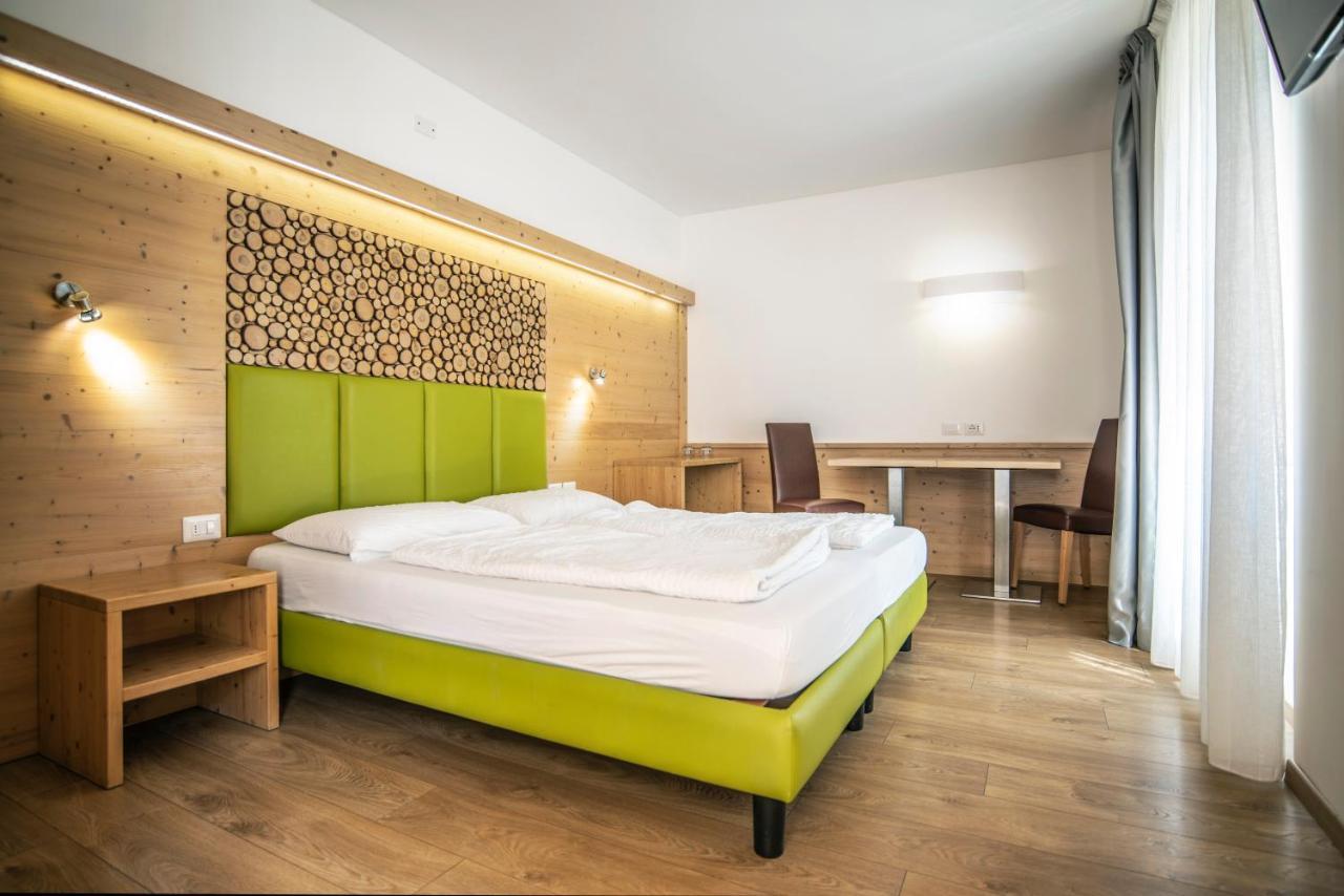 Agriturismo Al Maniero เตรนโต ภายนอก รูปภาพ